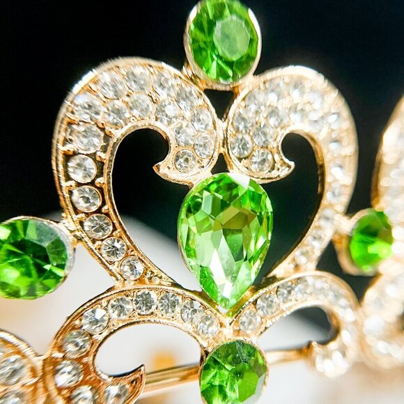Green Rhinestone Tiara, Girl's Gold tiara, Heart shape tiara, Princess tiara - Picture 9 of 9